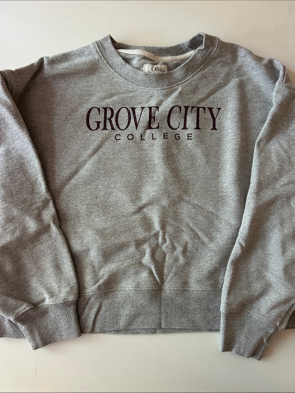 Grove City Vintage Cropped Sweatshirt